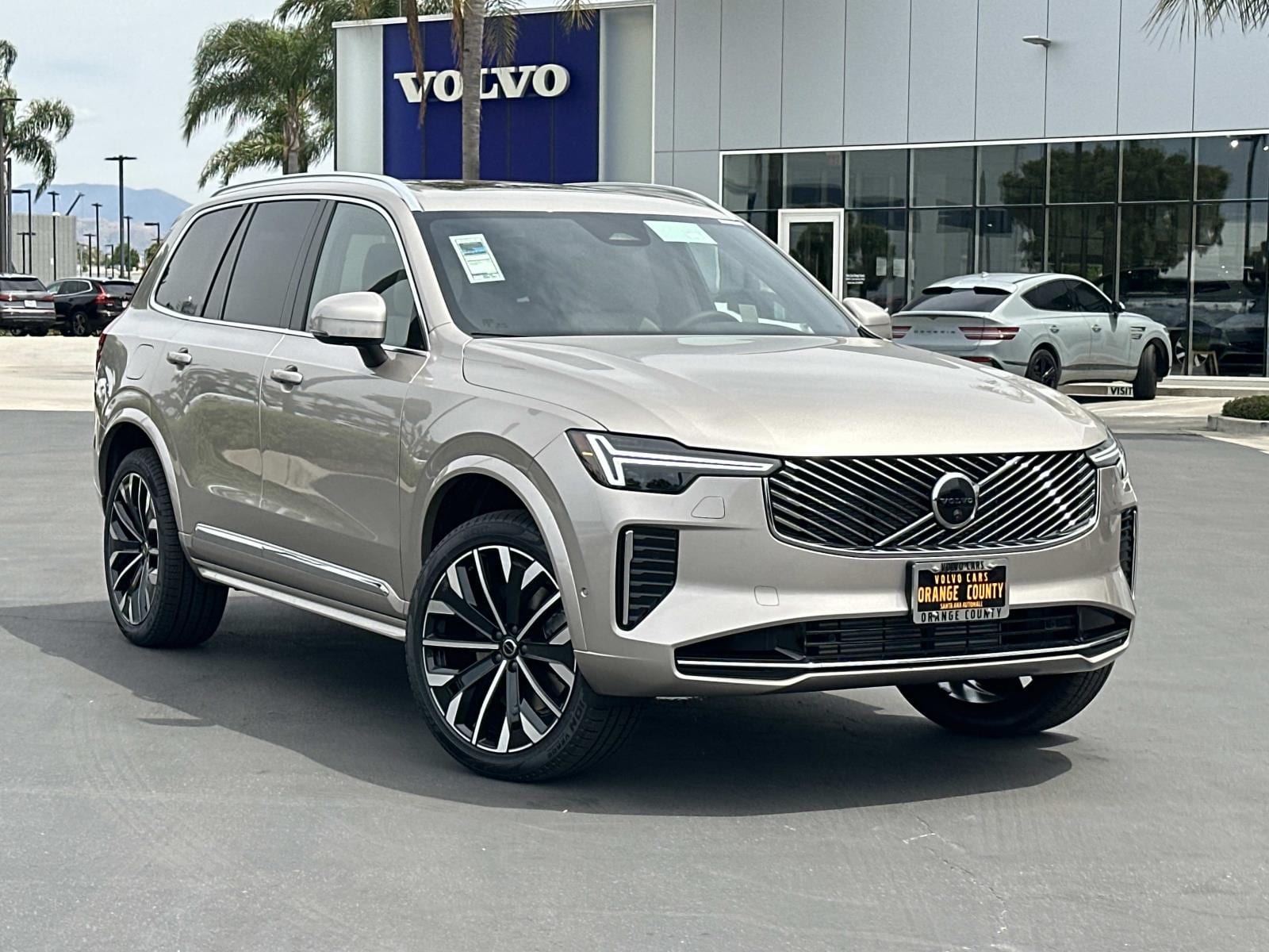 2026 Volvo XC90 plug-in hybrid T8 Plus 7-Seater