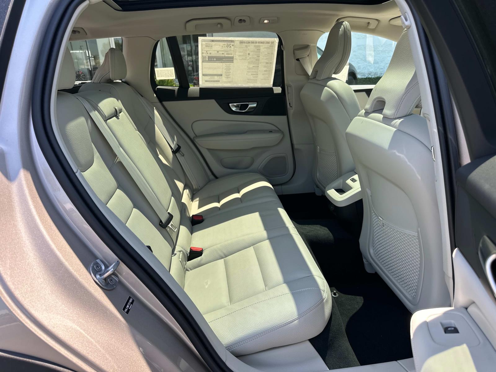2026 Volvo V60 Cross Country Plus - Photo 19