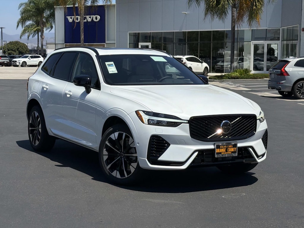 New 2026 Volvo XC60 plug-in hybrid T8 Plus SUV