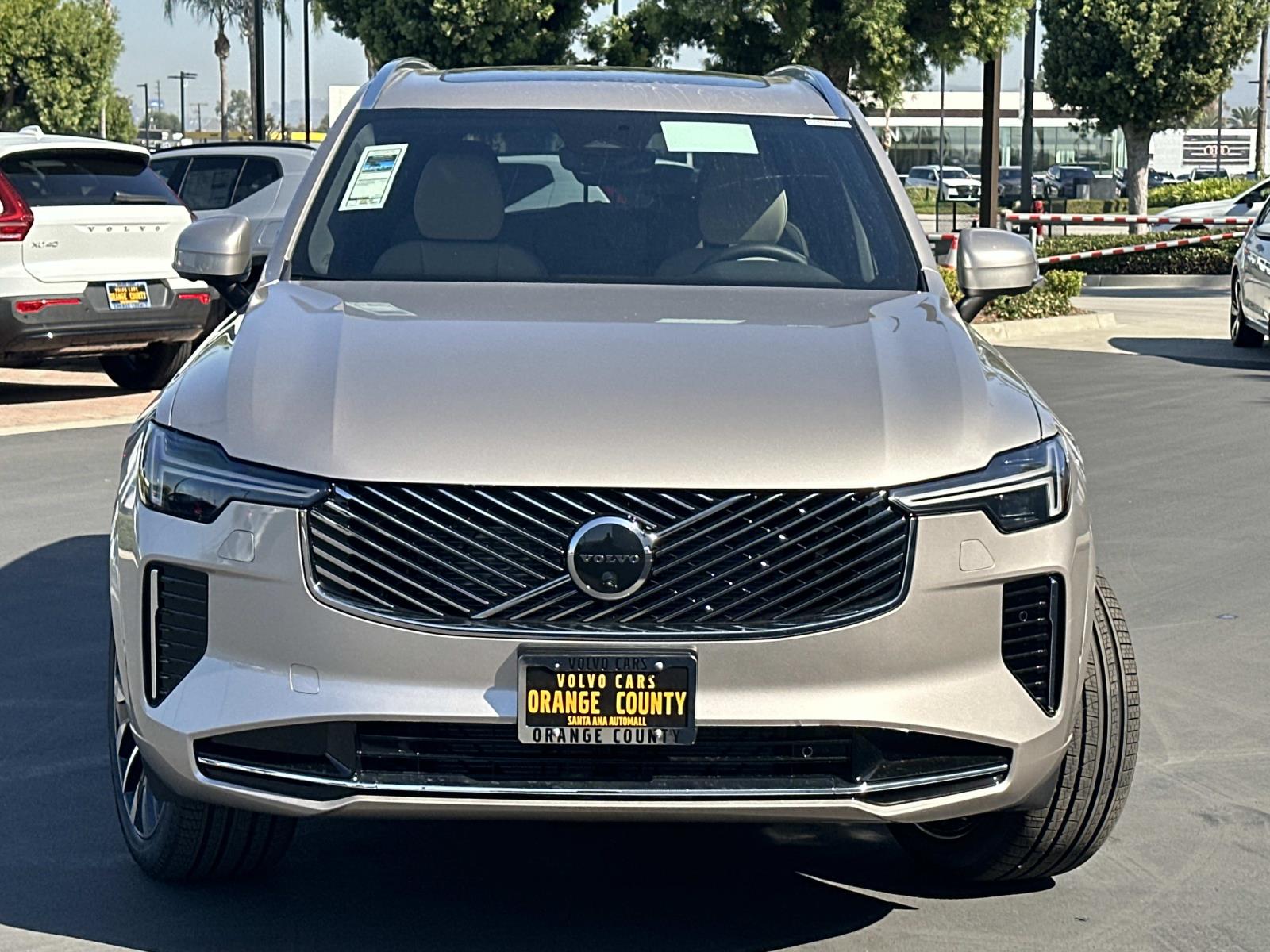 2026 Volvo XC90 B5 Plus photo 2