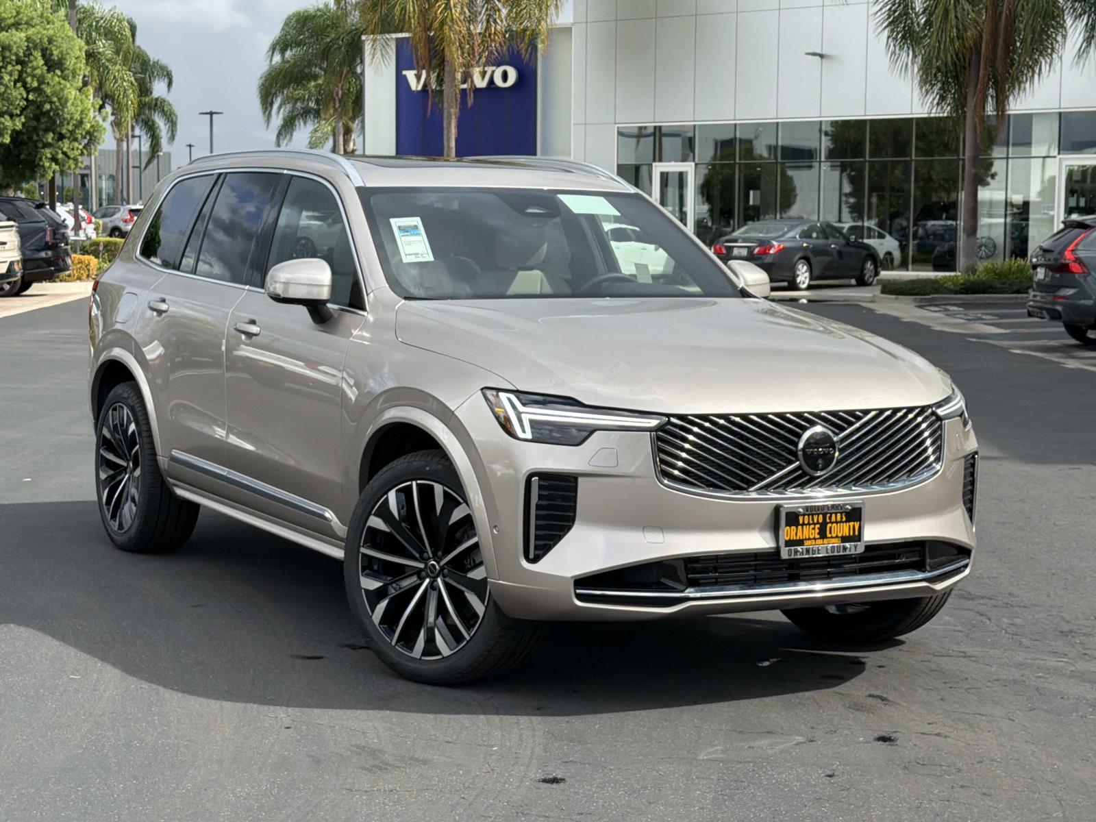 2026 Volvo XC90 plug-in hybrid T8 Plus 7-Seater eAWD SUV