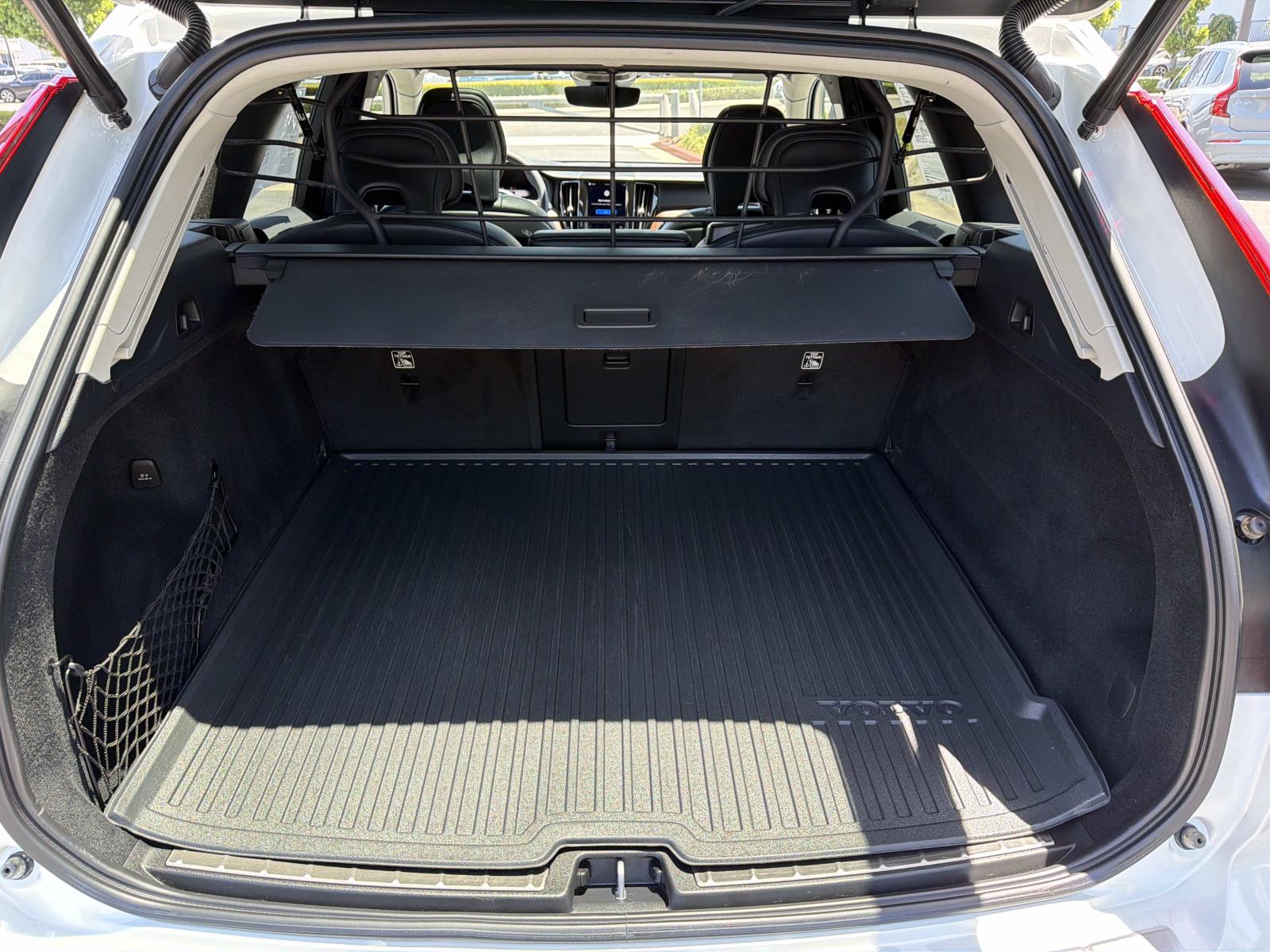 2023 Volvo XC60 Ultimate - Photo 23