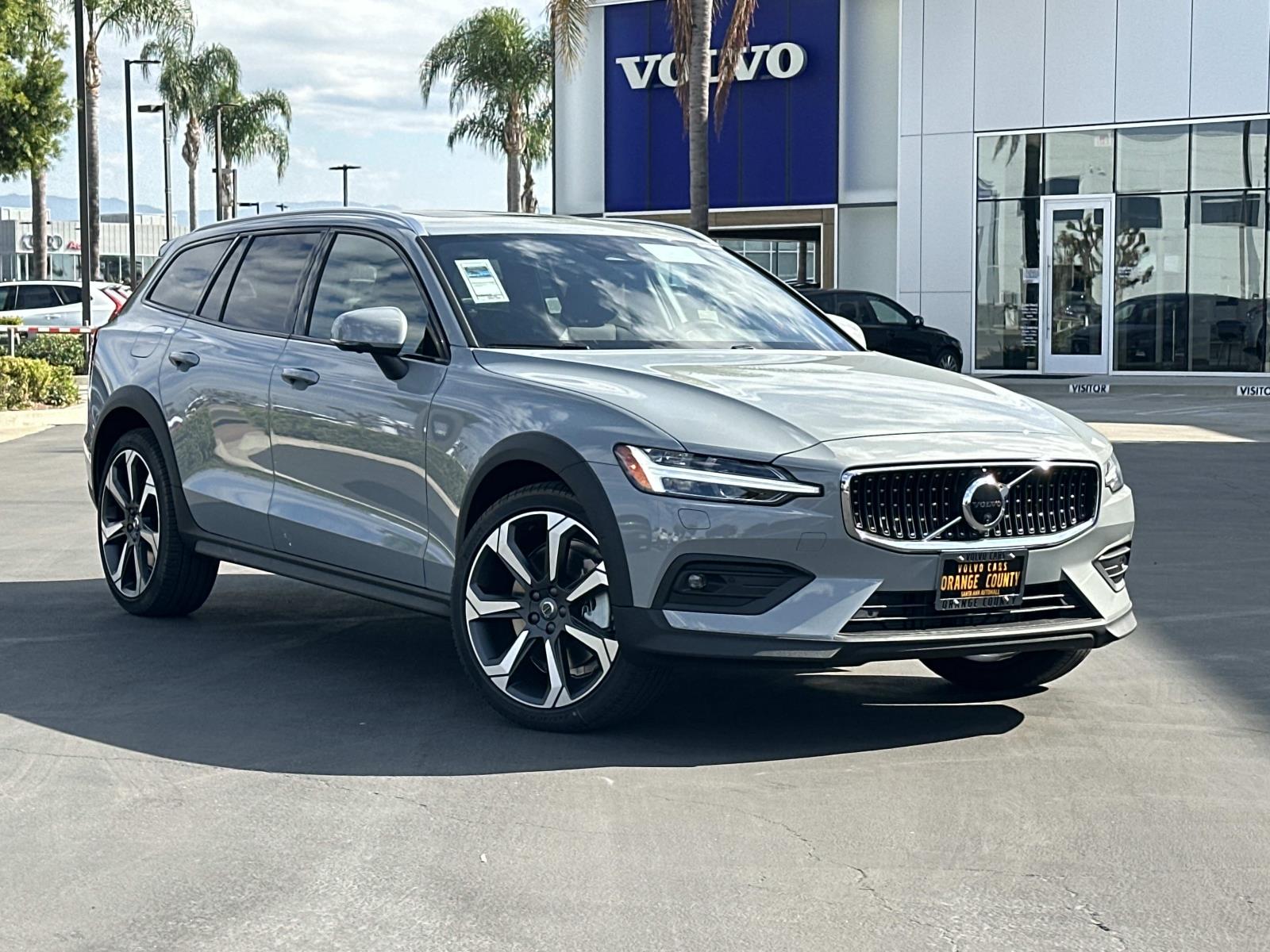 2026 Volvo V60 Cross Country
