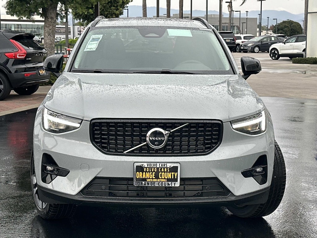 New 2026 Volvo XC40 B4 Plus SUV