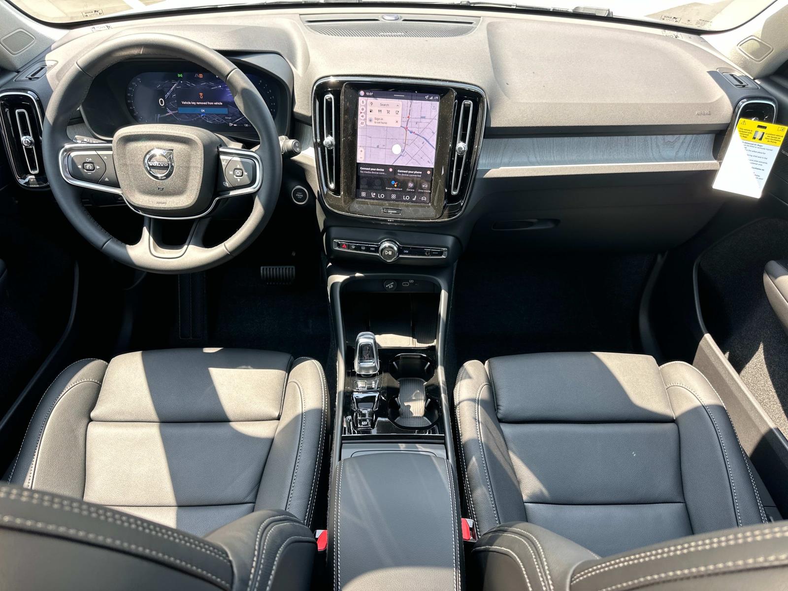 2026 Volvo XC40 Ultra - Photo 7