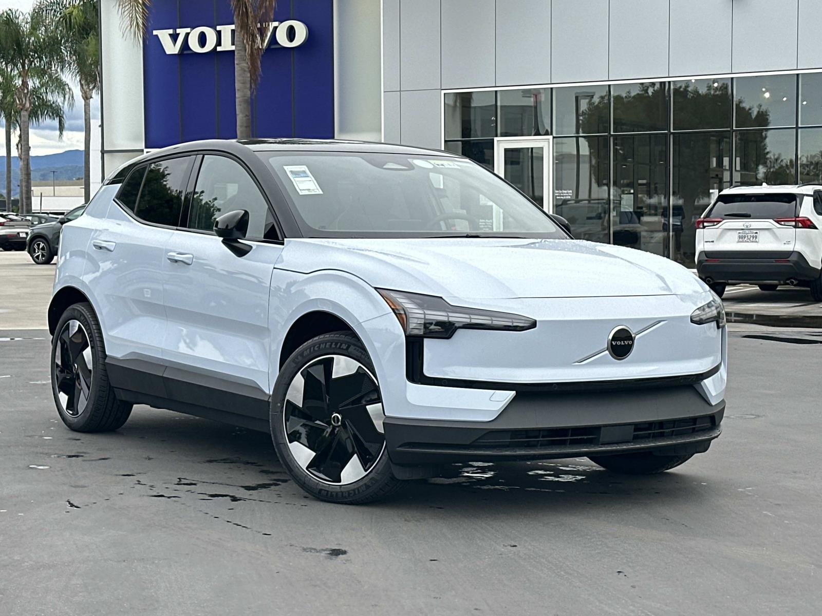 2026 Volvo EX30 Plus's photo