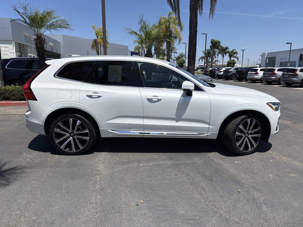 Certified 2023 Volvo XC60 B5 AWD Ultimate Bright Theme Sport Utility
