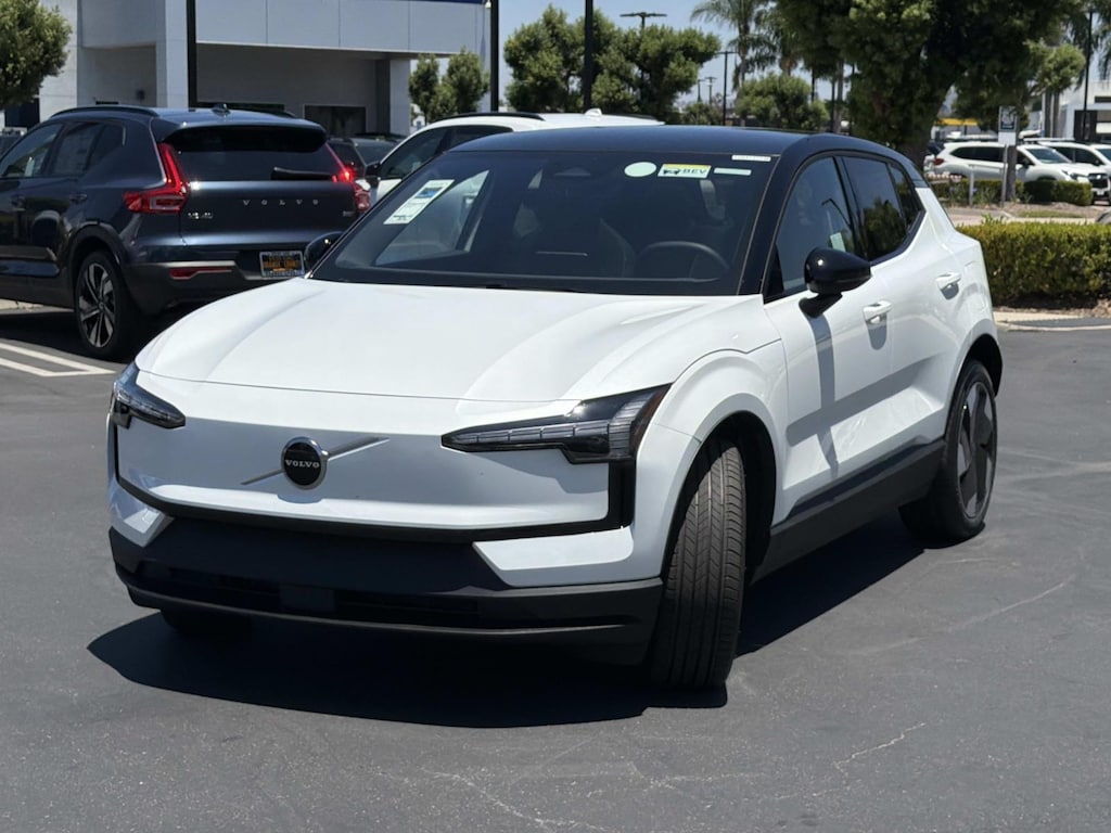 New 2026 Volvo EX30 Twin Motor Plus SUV