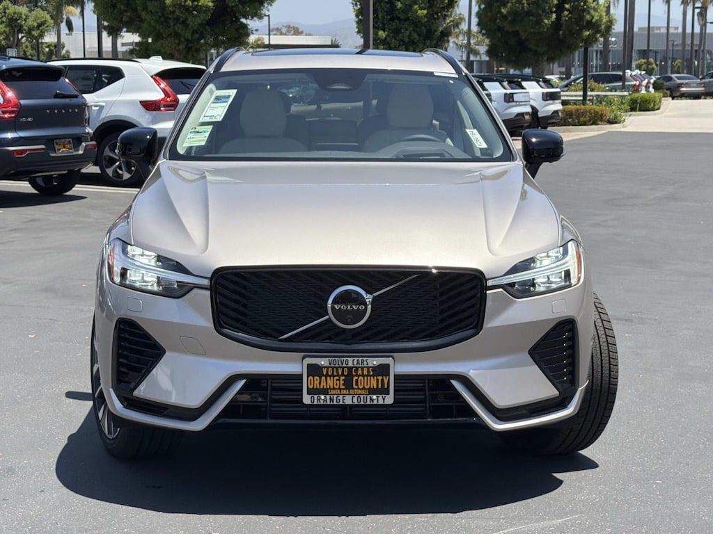 New 2026 Volvo XC60 plug-in hybrid T8 Ultra SUV