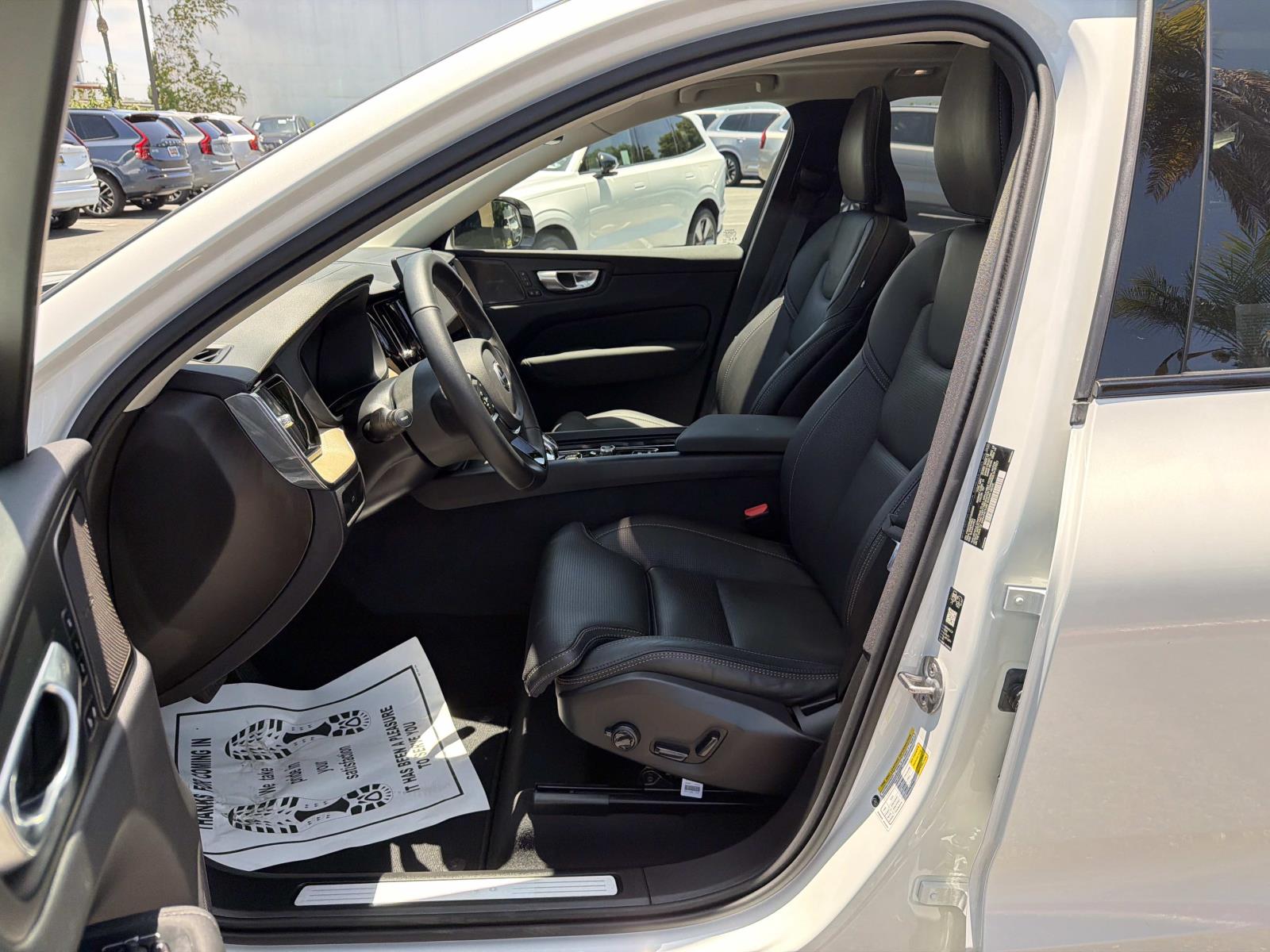 2026 Volvo XC60 Ultra - Photo 17