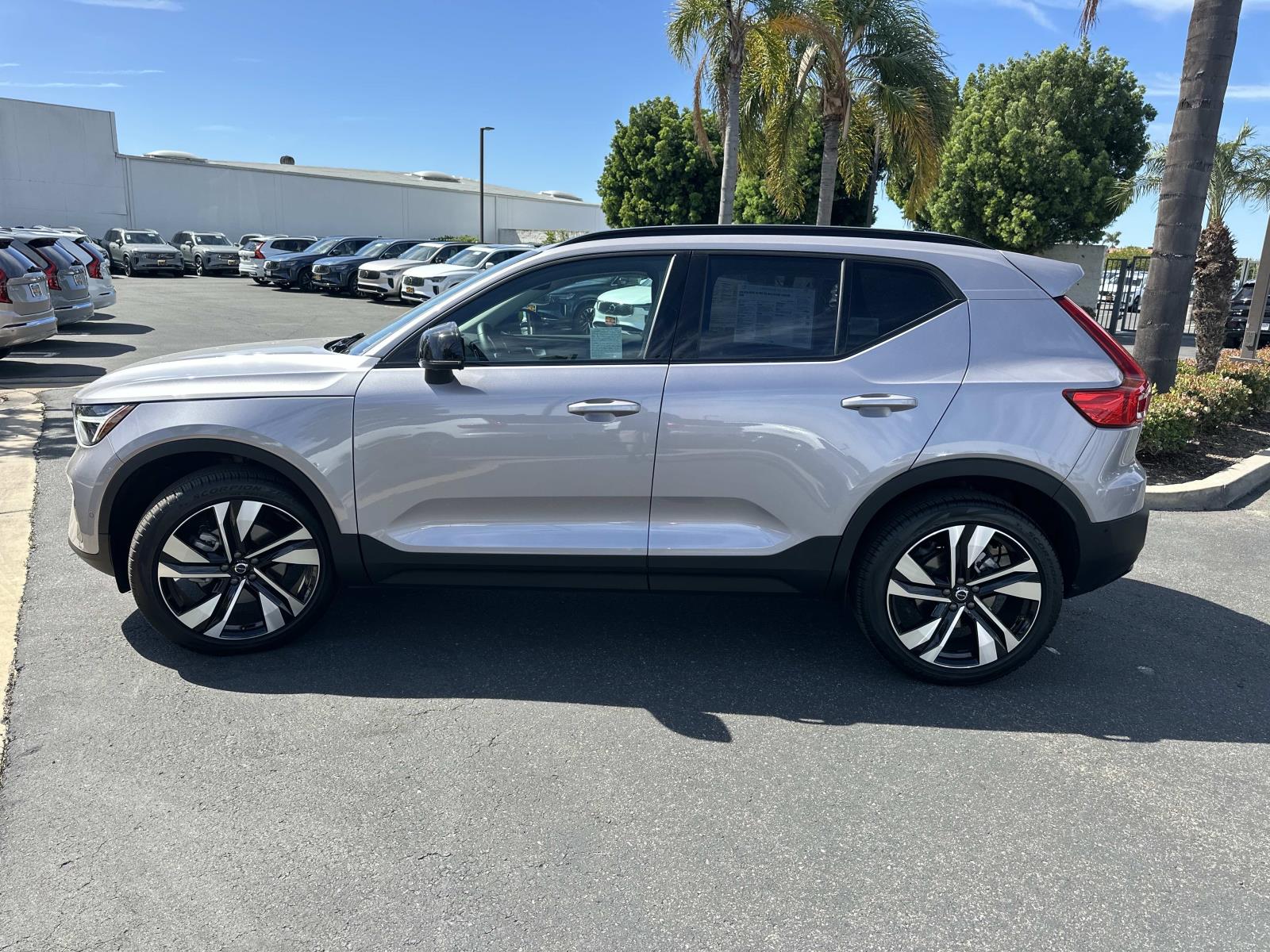 2026 Volvo XC40 Ultra - Photo 7