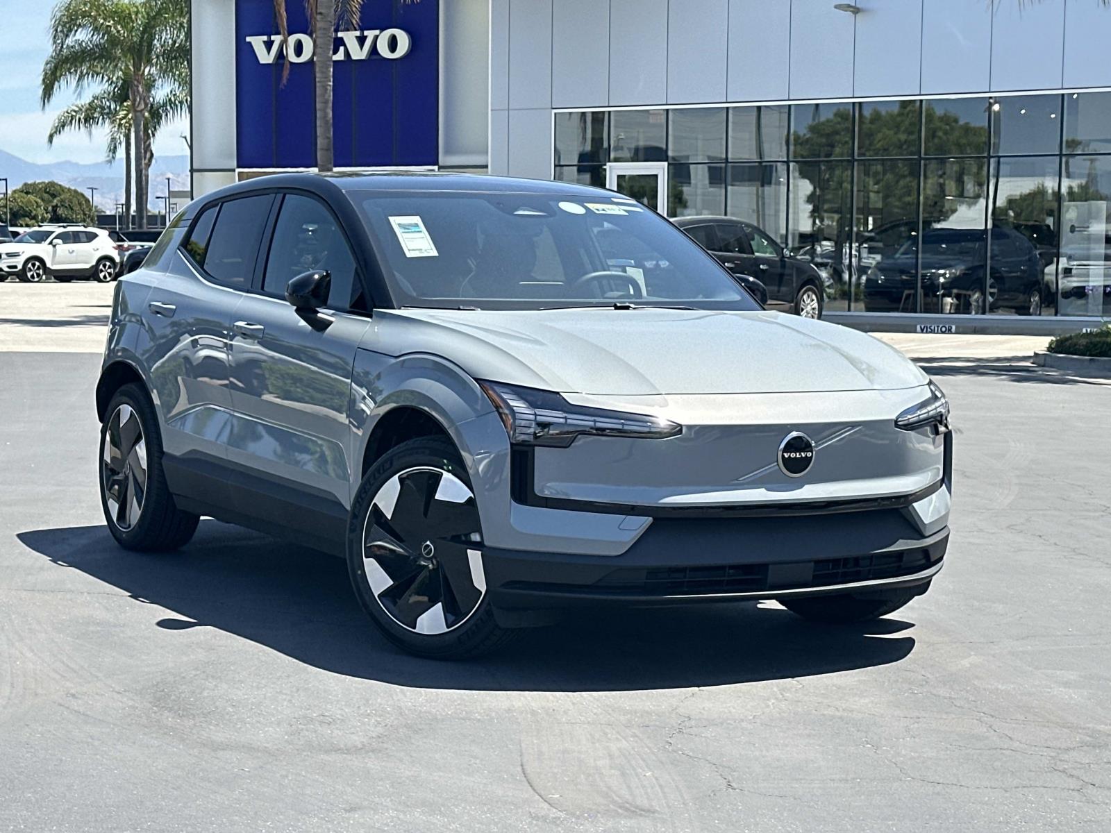 2026 Volvo EX30 Single Motor Plus's photo