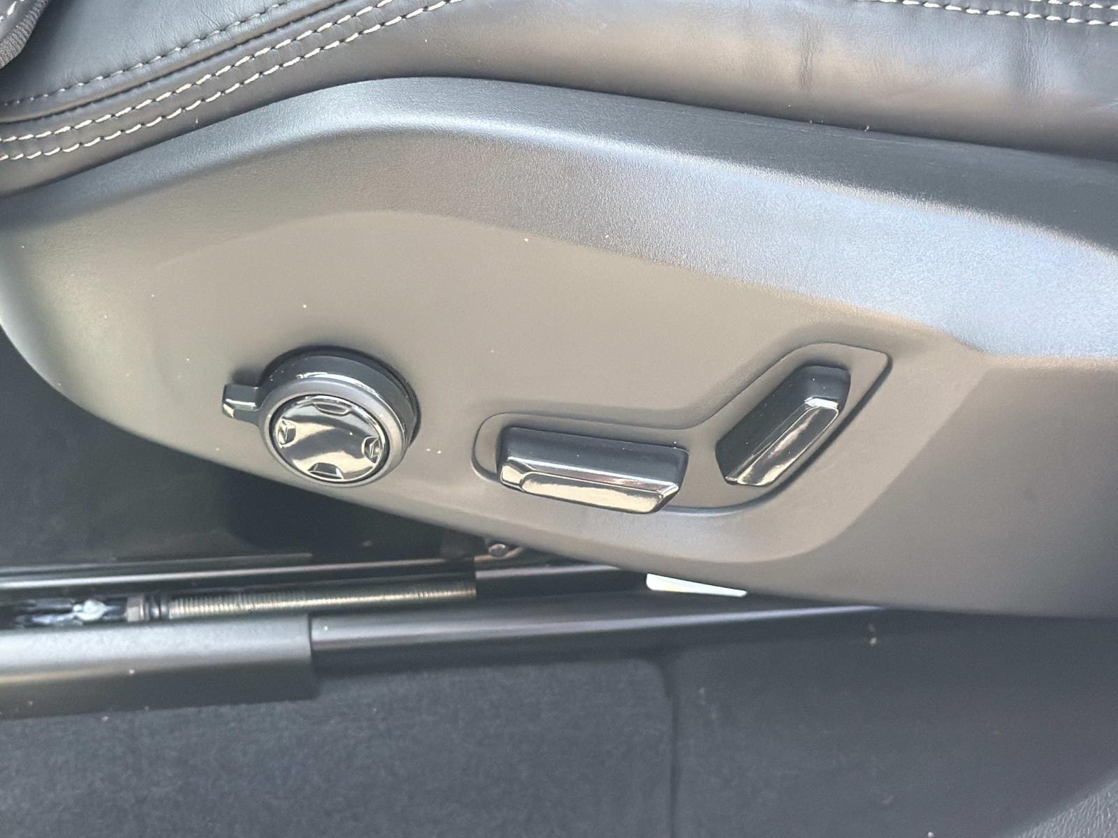 2026 Volvo XC60 Ultra - Photo 18