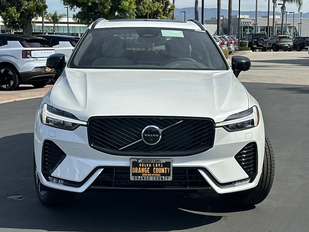 New 2026 Volvo XC60 B5 Plus SUV