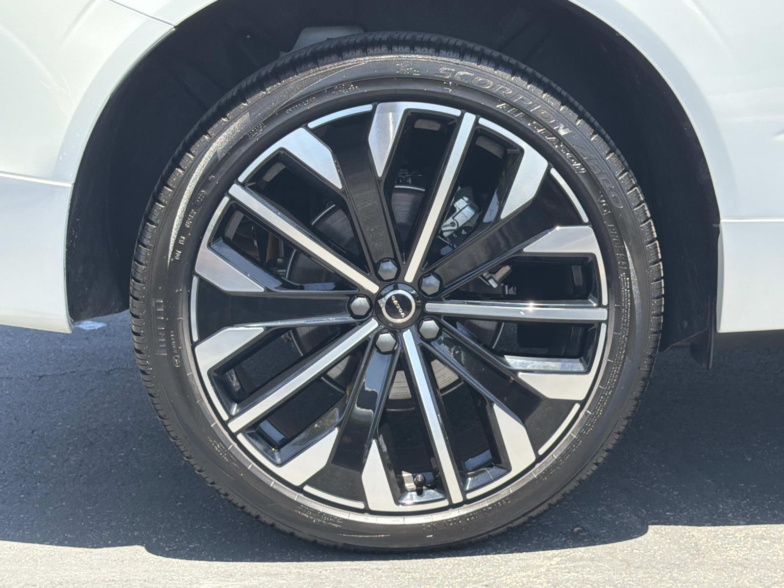 2026 Volvo XC60 Ultra - Photo 27