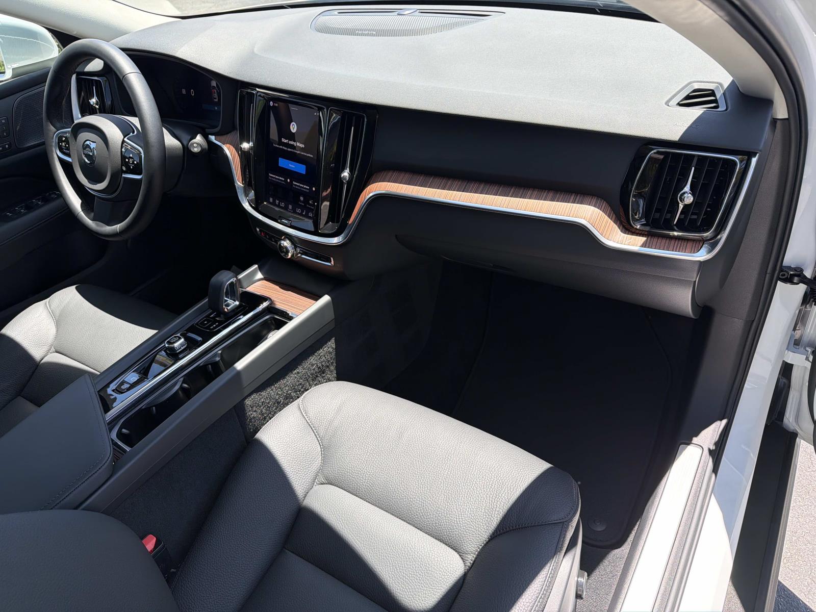 2026 Volvo V60 Cross Country Plus - Photo 26