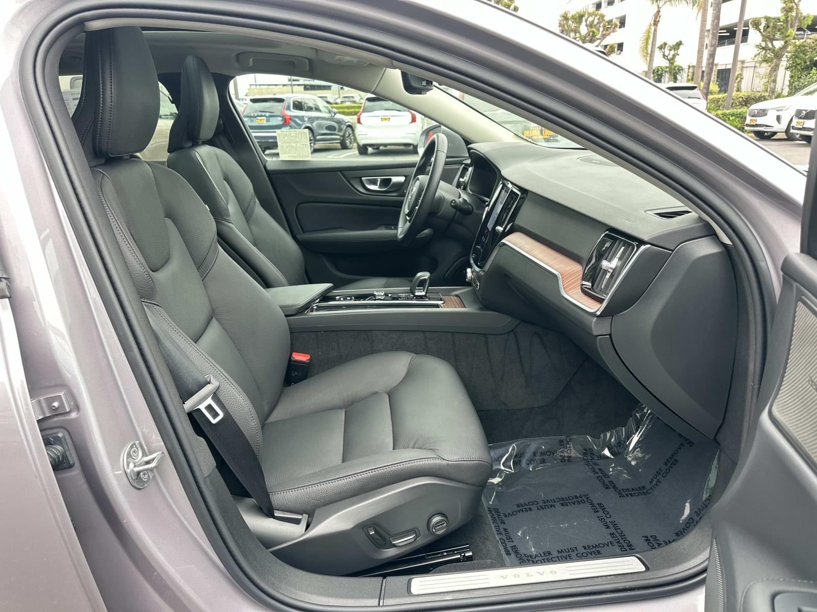 2026 Volvo V60 Cross Country Plus - Photo 25