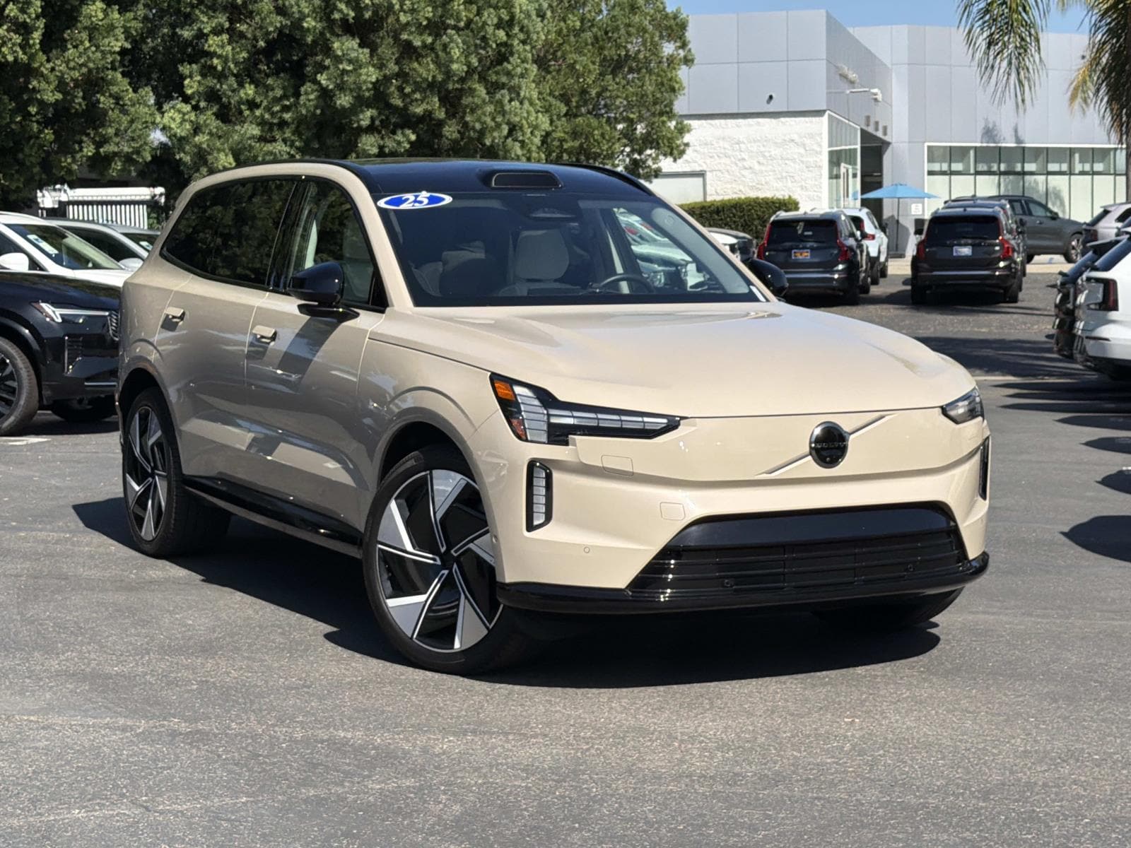  2025 Volvo EX90 Twin Performance Ultra 7-Passenger eAWD   