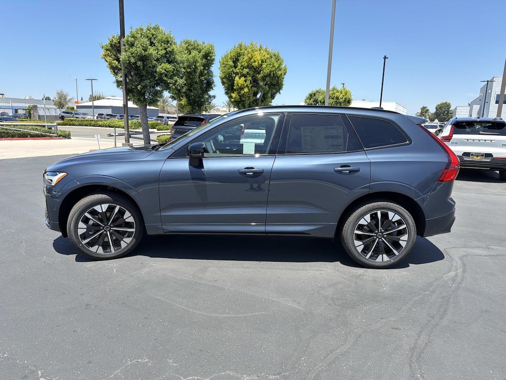 New 2026 Volvo XC60 B5 Plus SUV