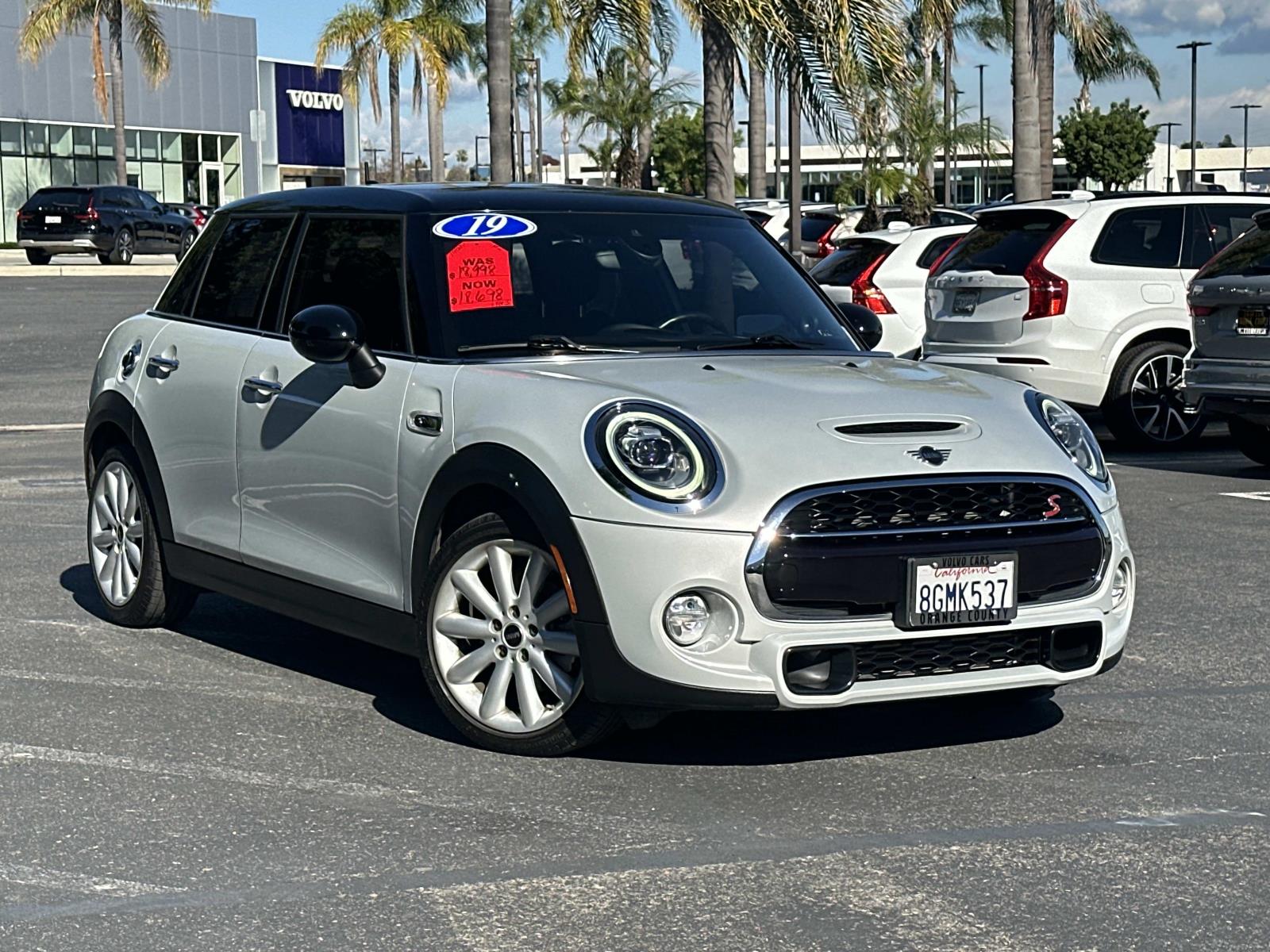 2019 MINI Hardtop 4 Door S's photo