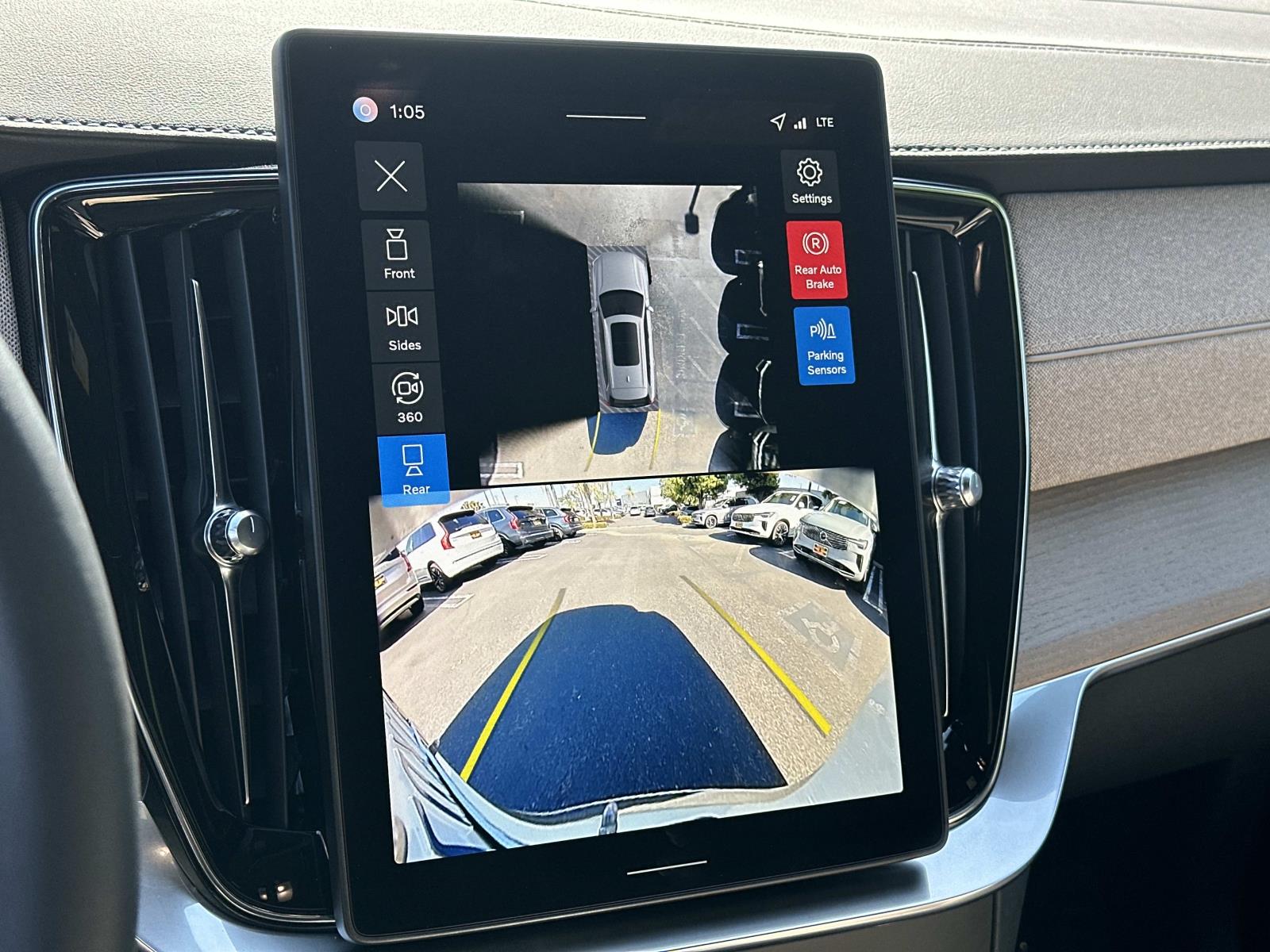2026 Volvo XC90 Ultra - Photo 13