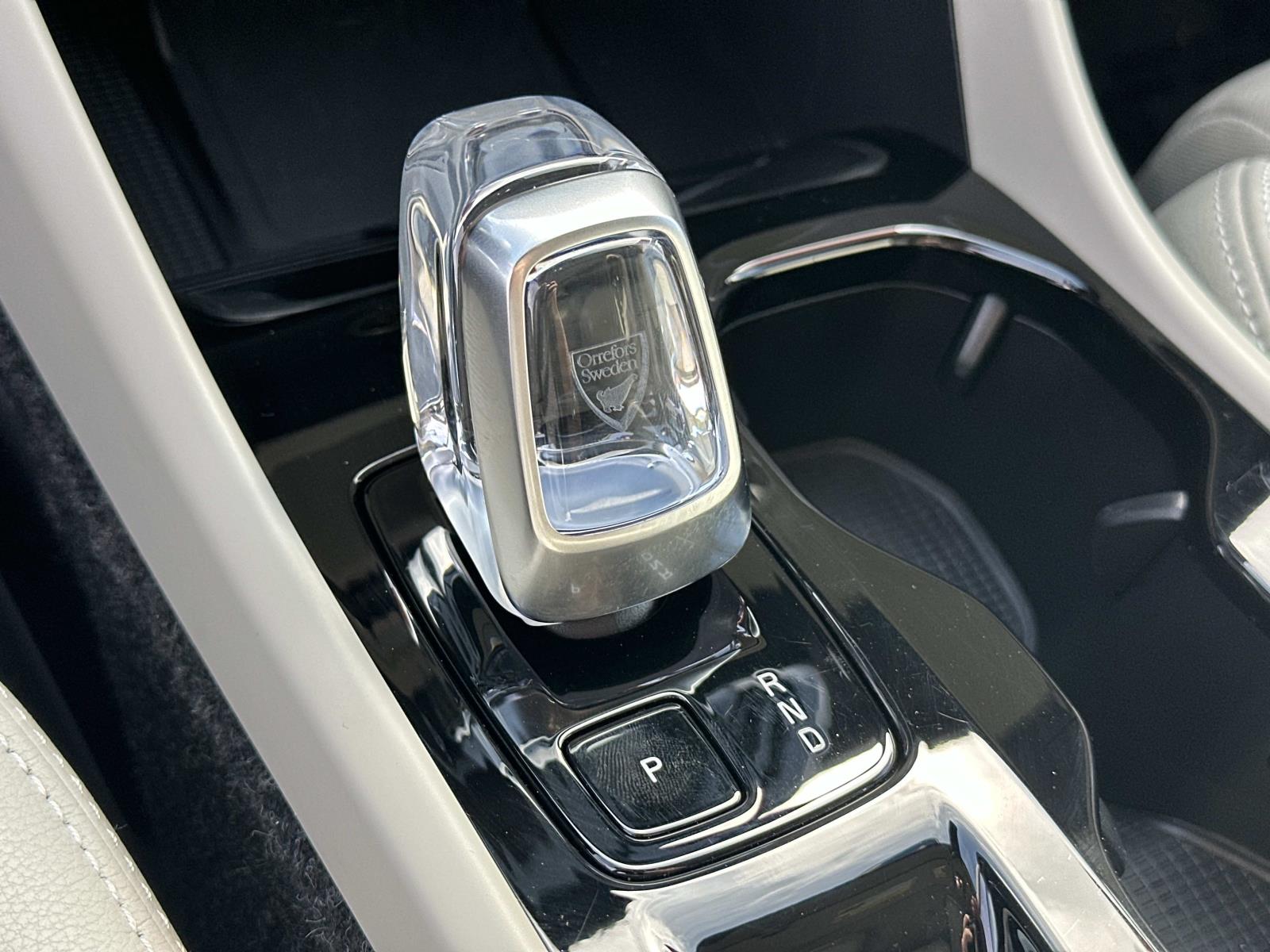 2026 Volvo XC40 Plus - Photo 14