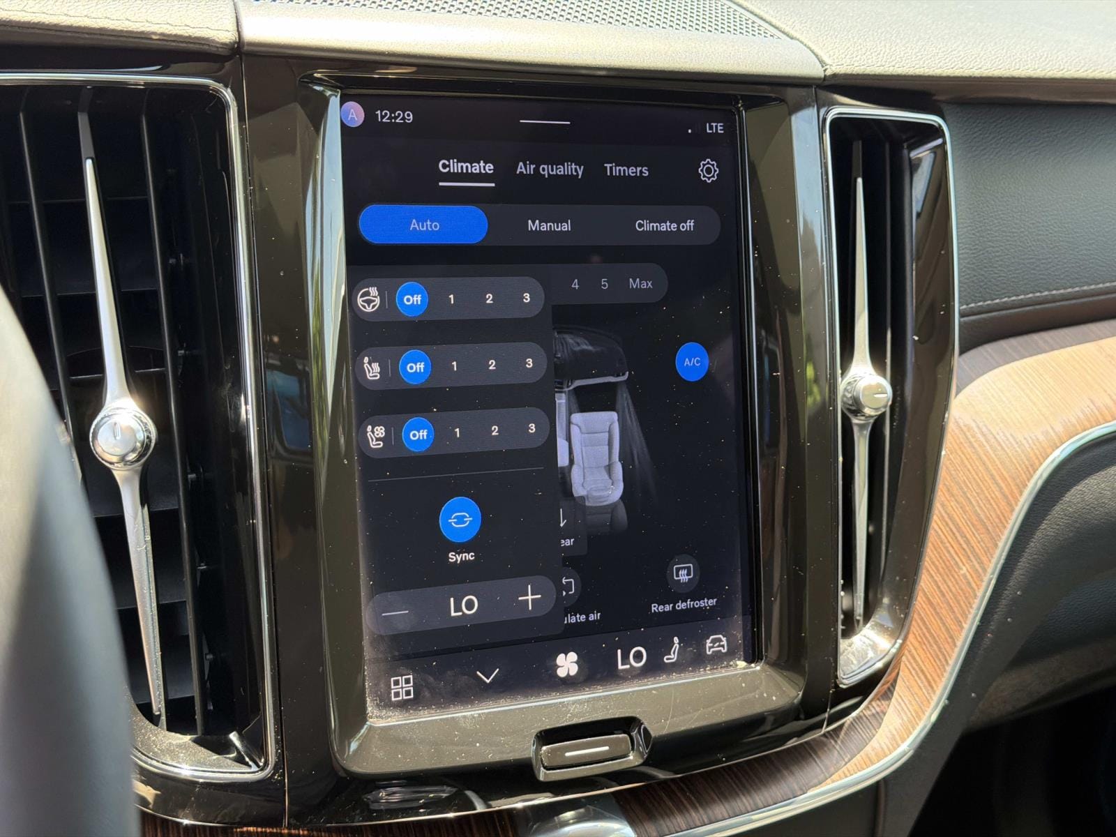 2023 Volvo XC60 Ultimate - Photo 12