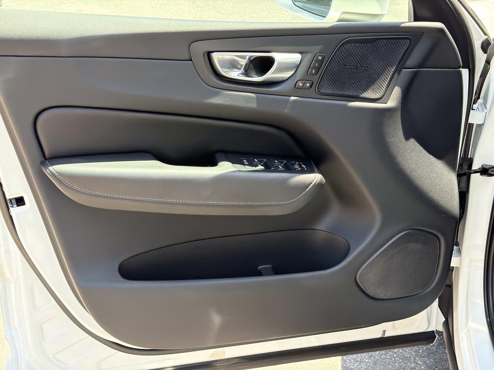 2023 Volvo XC60 Ultimate - Photo 15