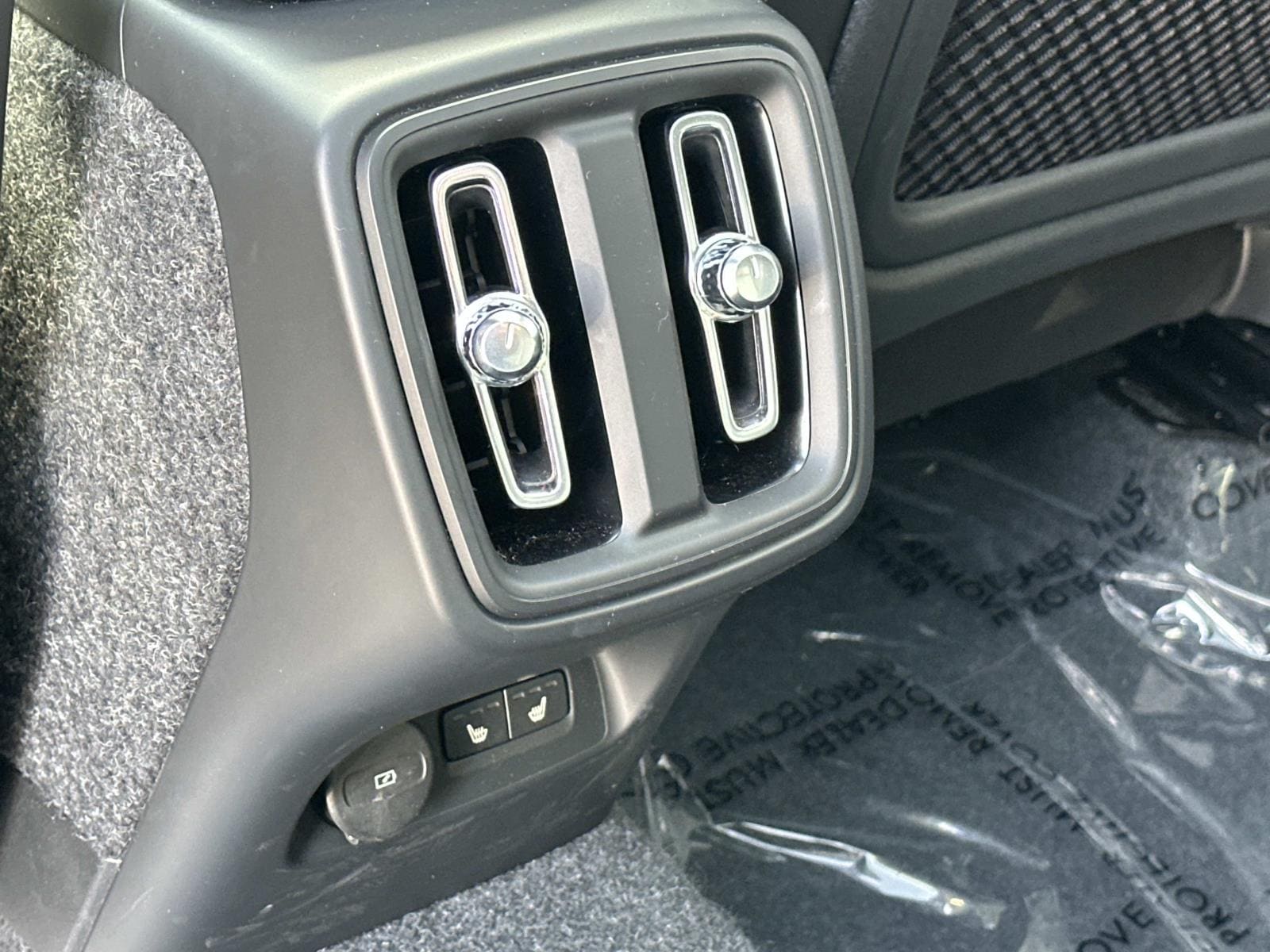 2026 Volvo XC40 Ultra - Photo 22