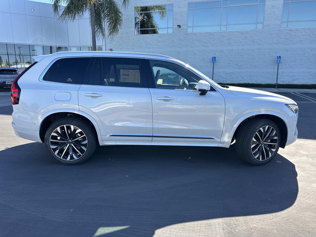 New 2026 Volvo XC90 B6 Ultra 7-Seater SUV