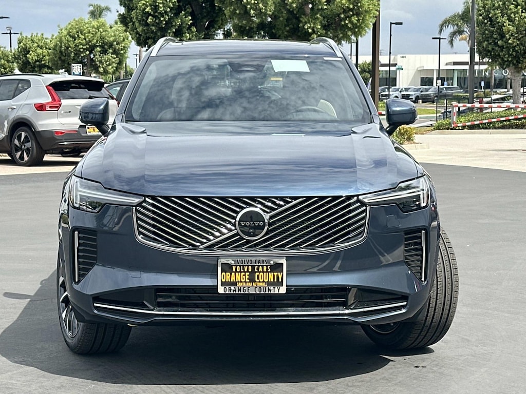 New 2026 Volvo XC60 B5 Plus SUV