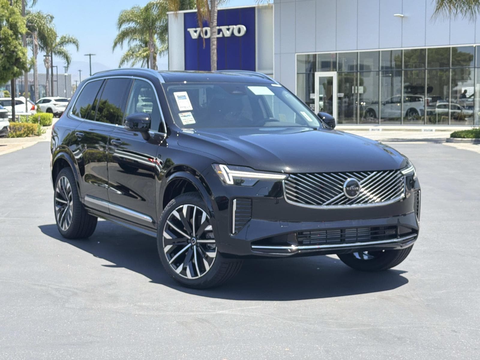 2026 Volvo XC90 plug-in hybrid T8 Plus 7-Seater