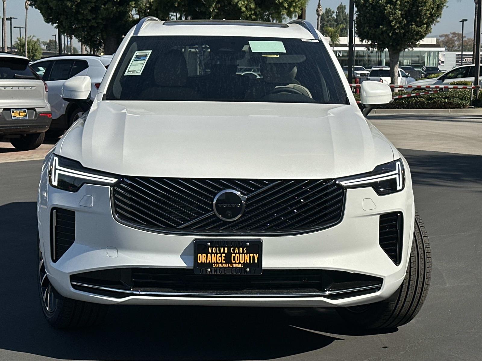 2026 Volvo XC90 Plus photo 2