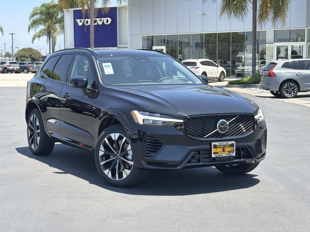 New 2026 Volvo XC60 plug-in hybrid T8 Plus SUV