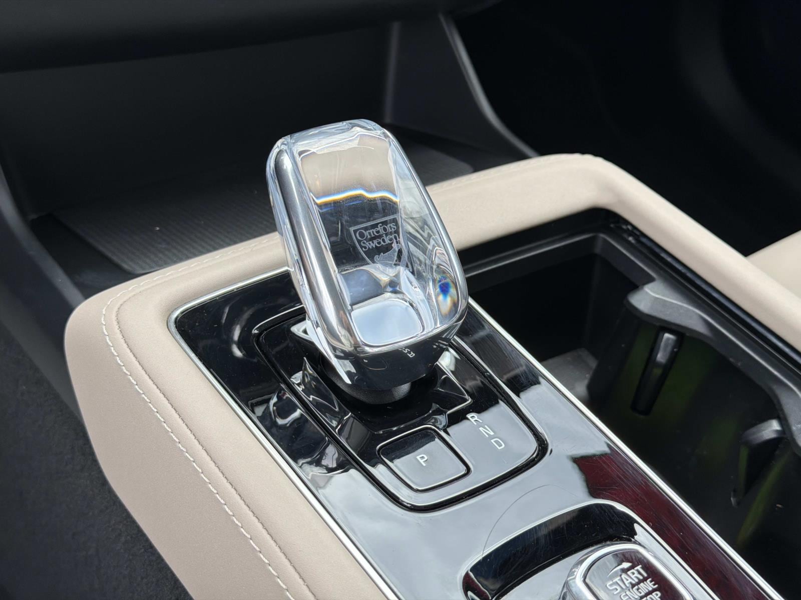 2026 Volvo XC90 Plus - Photo 14