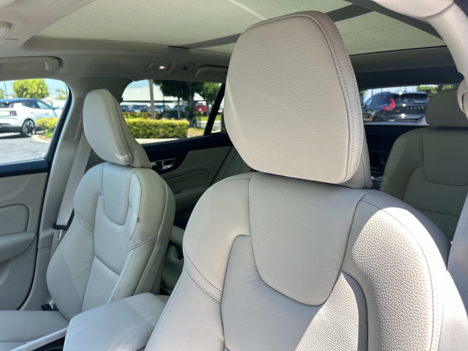 2026 Volvo V60 Cross Country Plus - Photo 15