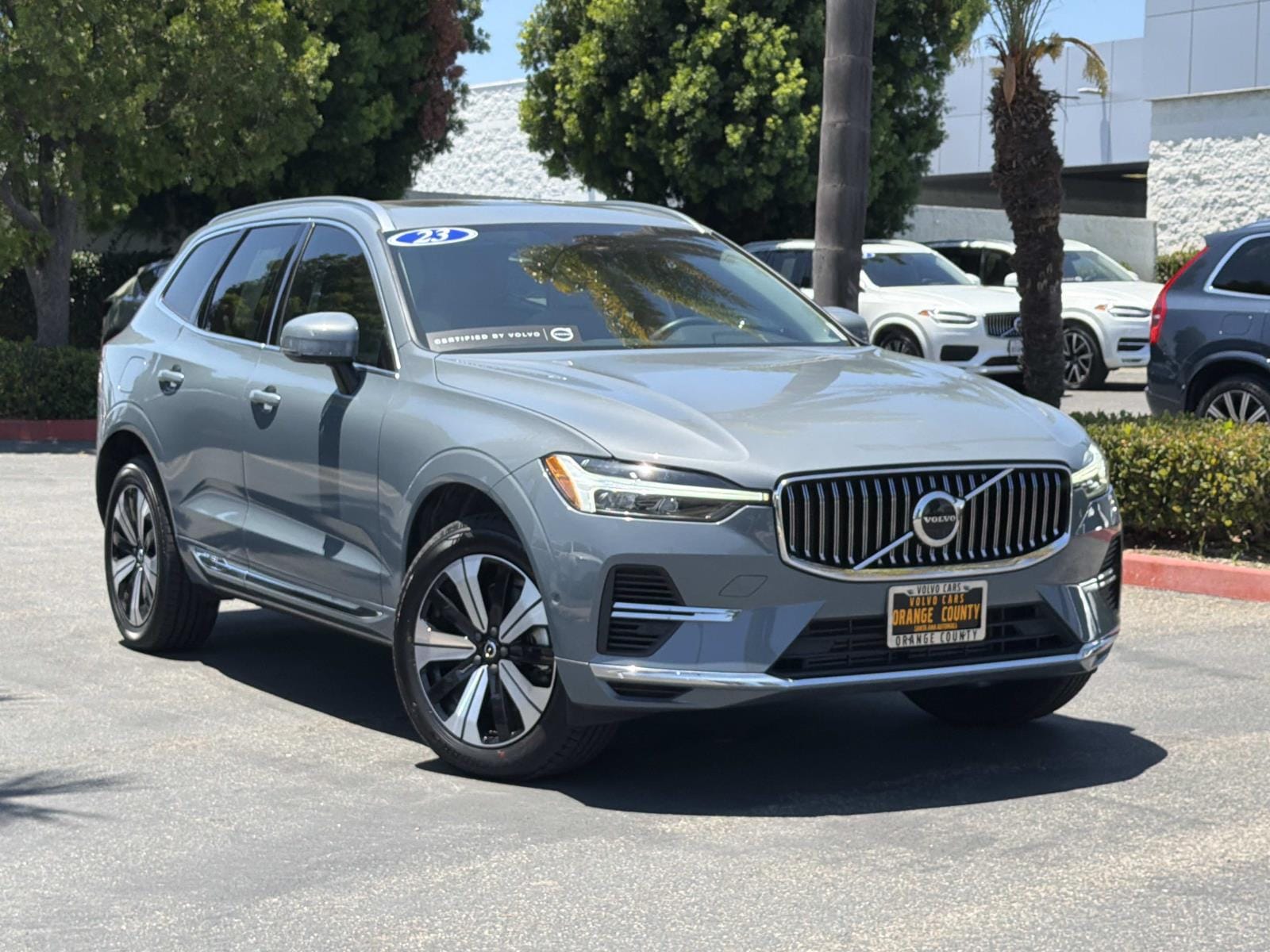 Thunder Gray Metallic 2023 Volvo XC60 Recharge T8 Plus Bright Theme eAWD SUV / Crossover All-Wheel Drive Automatic