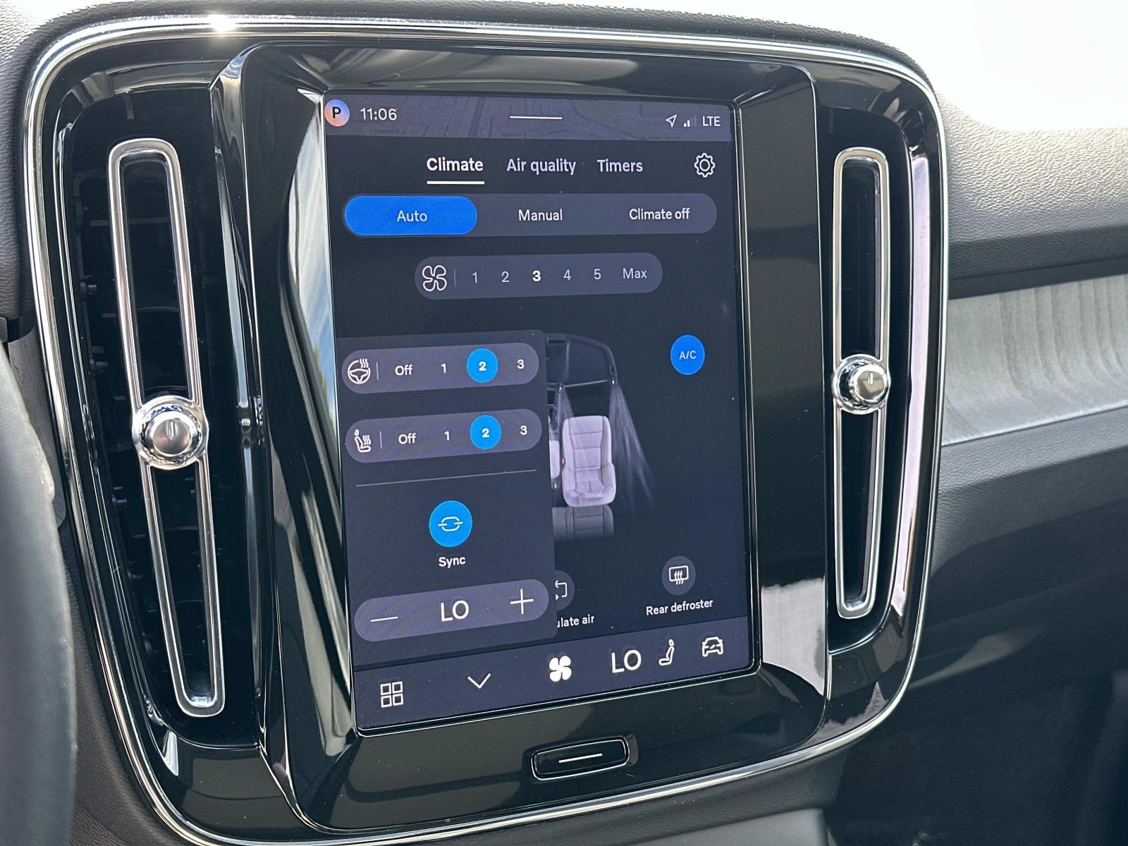 2026 Volvo XC40 Ultra - Photo 12