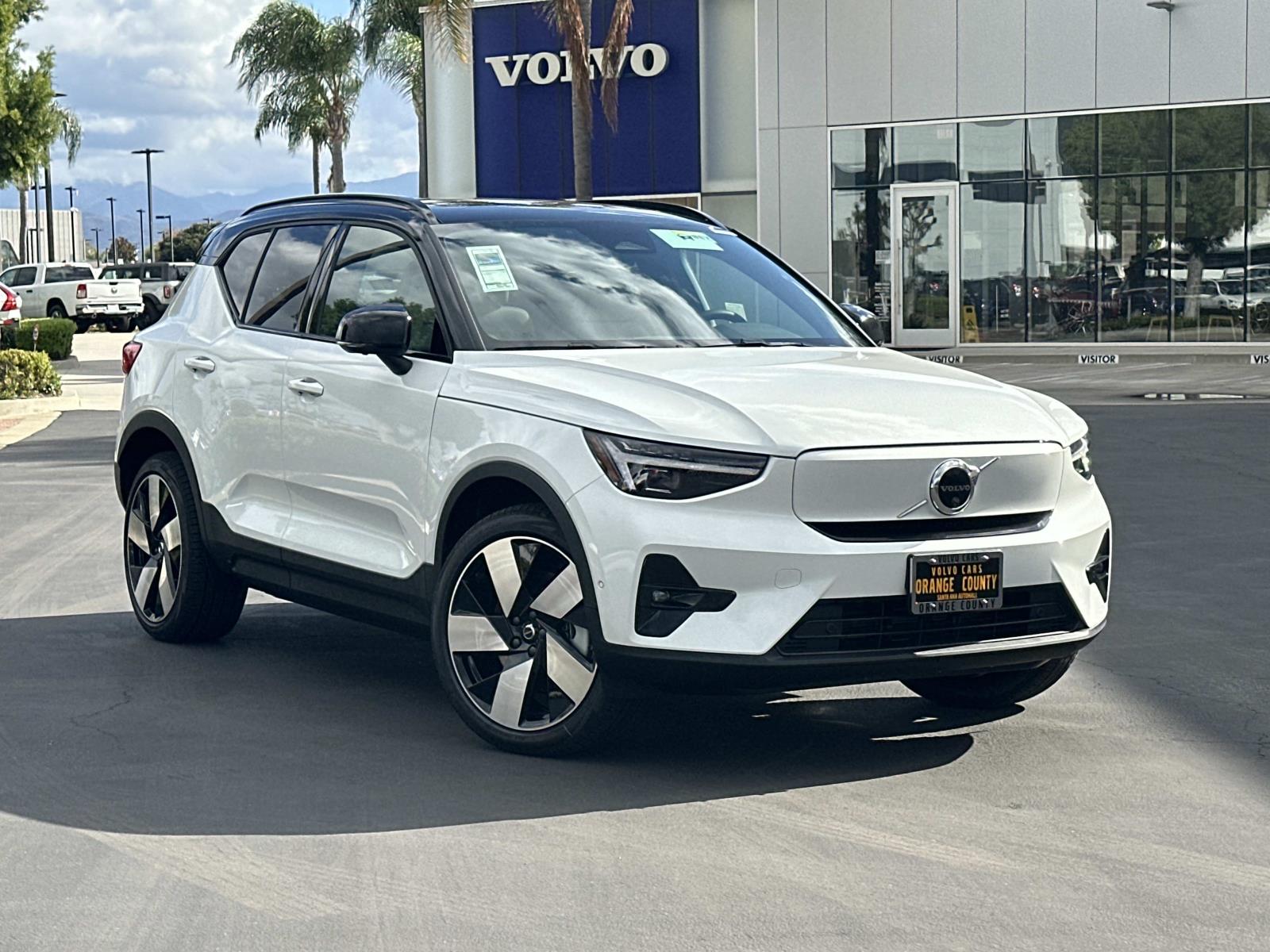 2026 Volvo EX40 Plus's photo