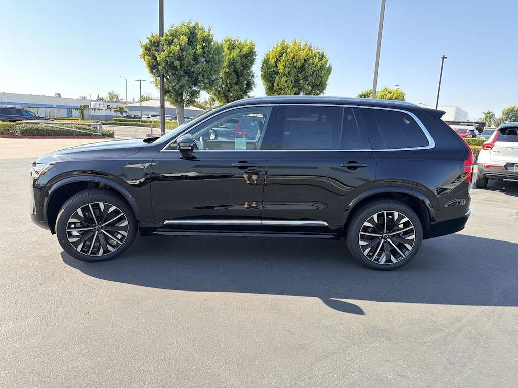 New 2026 Volvo XC90 plug-in hybrid T8 Plus 7-Seater SUV