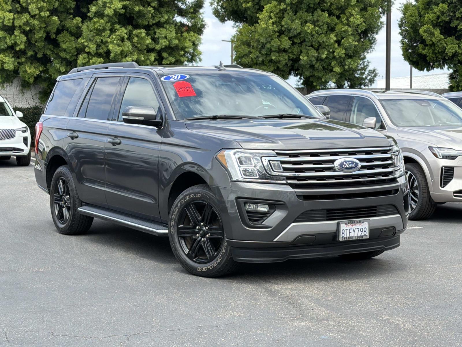 2020 Ford Expedition XLT's photo