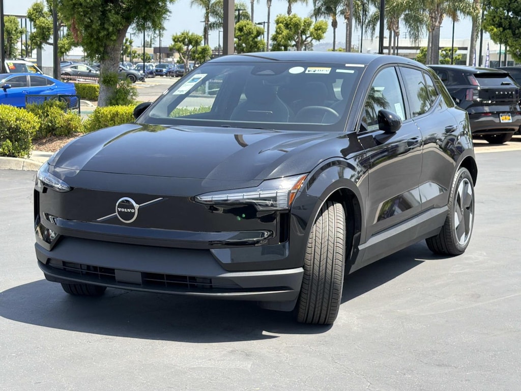 New 2026 Volvo EX30 Twin Motor Plus SUV