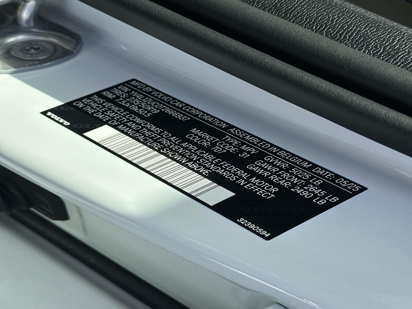 2026 Volvo XC40 Plus - Photo 29