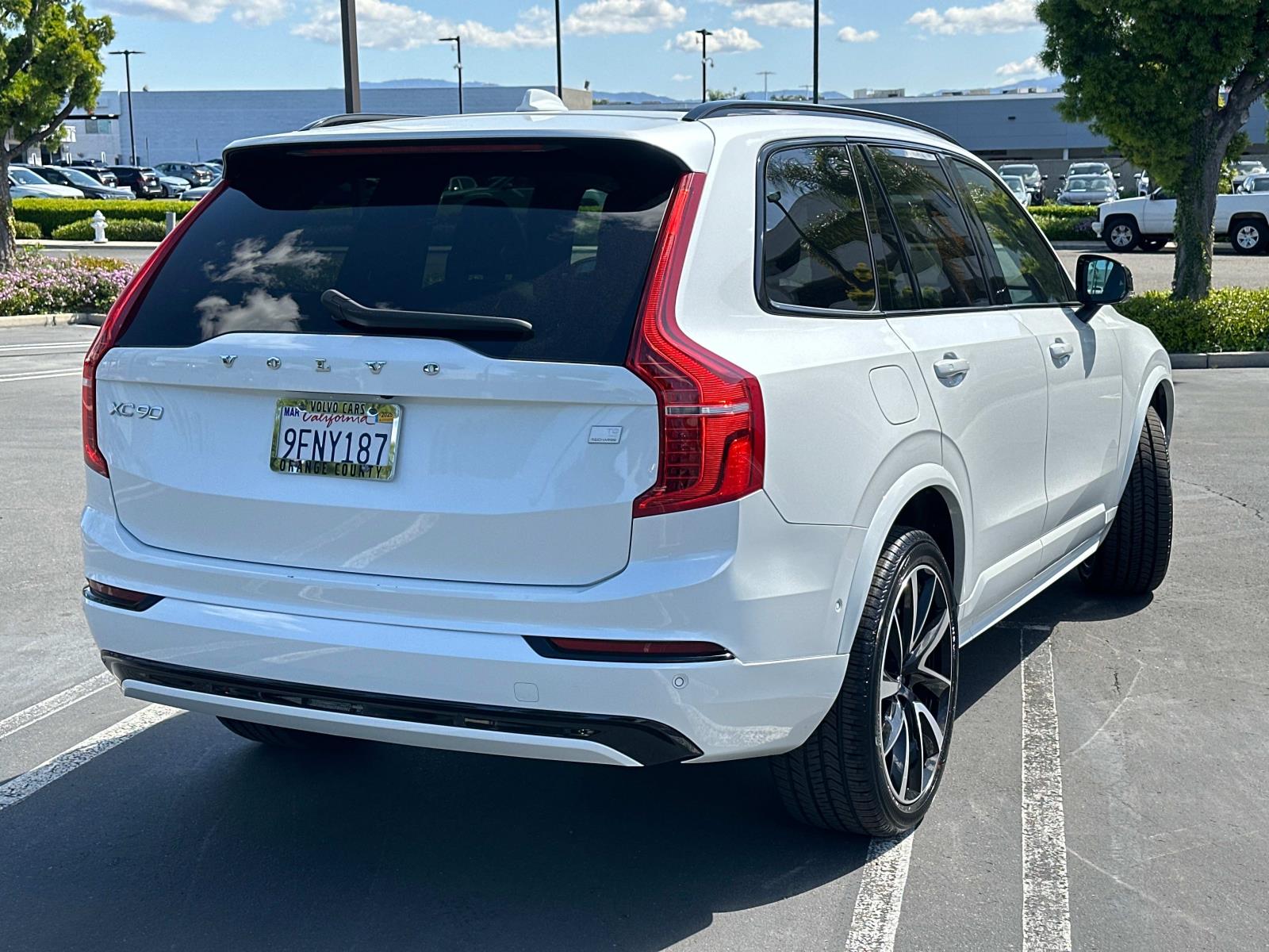 2023 Volvo XC90 Recharge T8 Plus photo 4