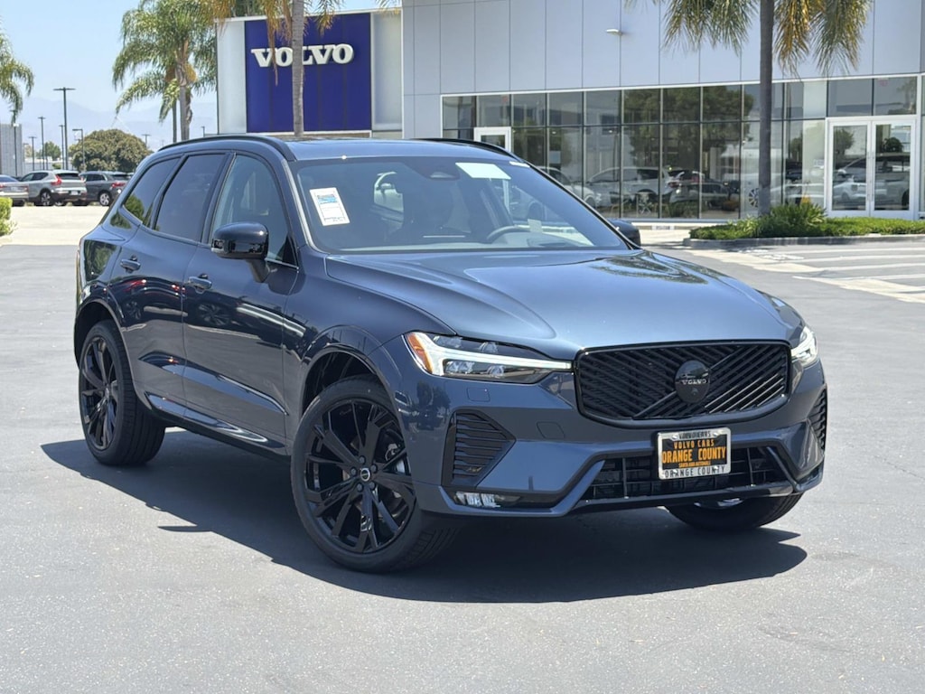 New 2026 Volvo XC60 B5 Ultra Black Edition SUV