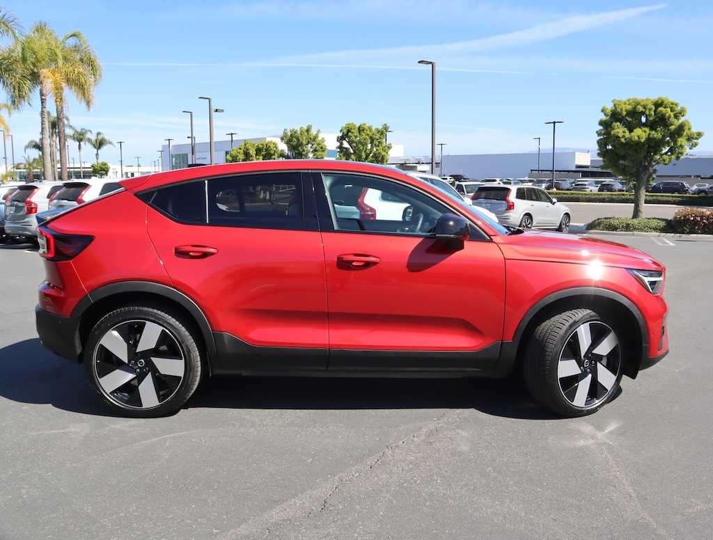 Certified 2023 Volvo C40 Recharge Pure Electric Twin eAWD Ultimate Sport Utility