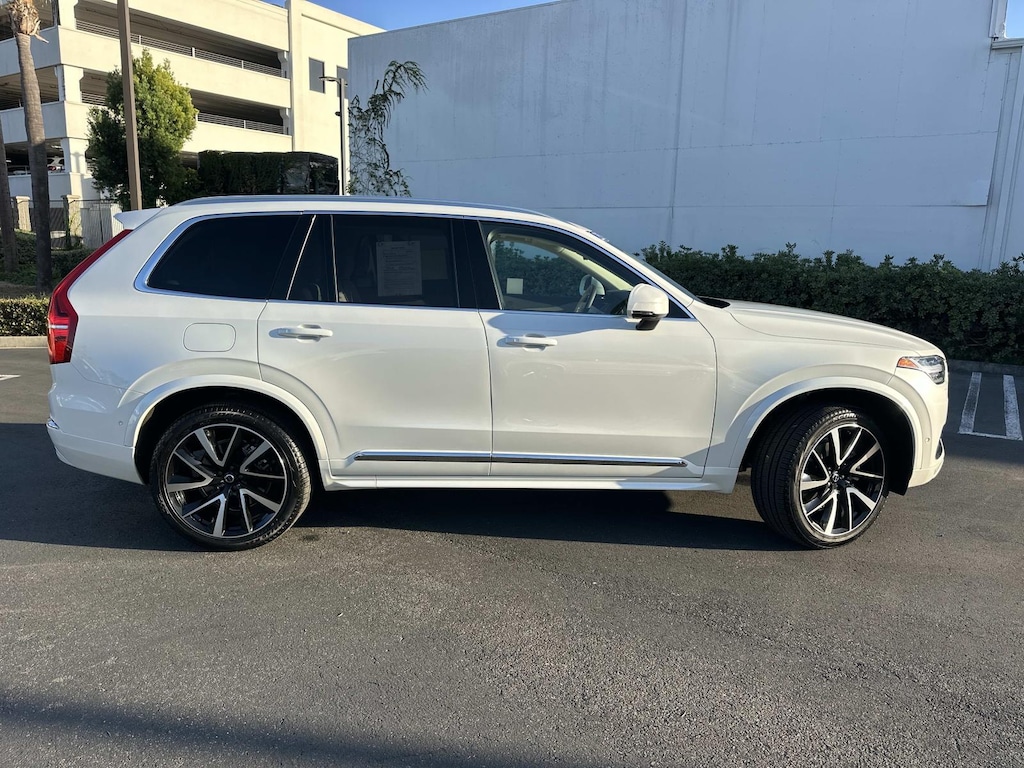 Certified 2025 Volvo XC90 B6 AWD Plus 7-Seater Sport Utility