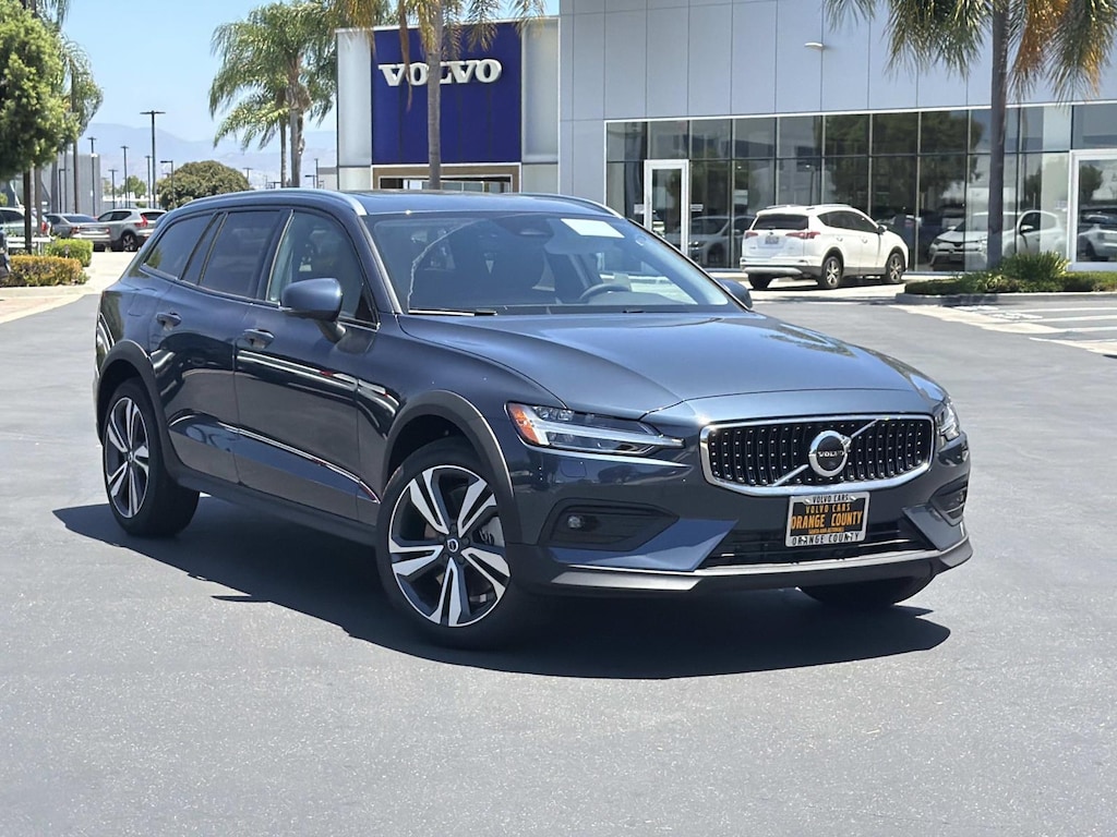 New 2026 Volvo V60 Cross Country B5 Plus Wagon