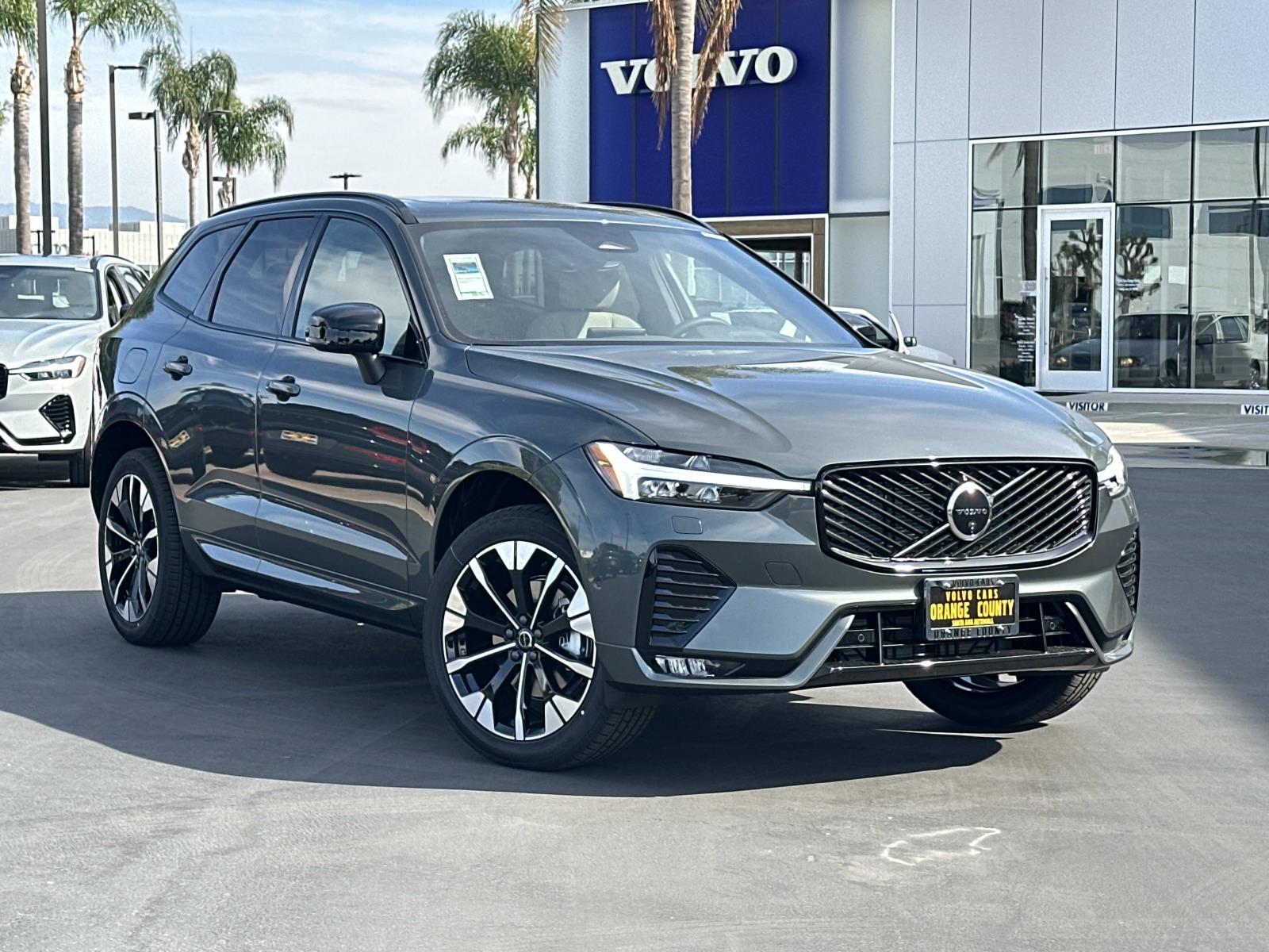 2026 Volvo XC60 Plus's photo