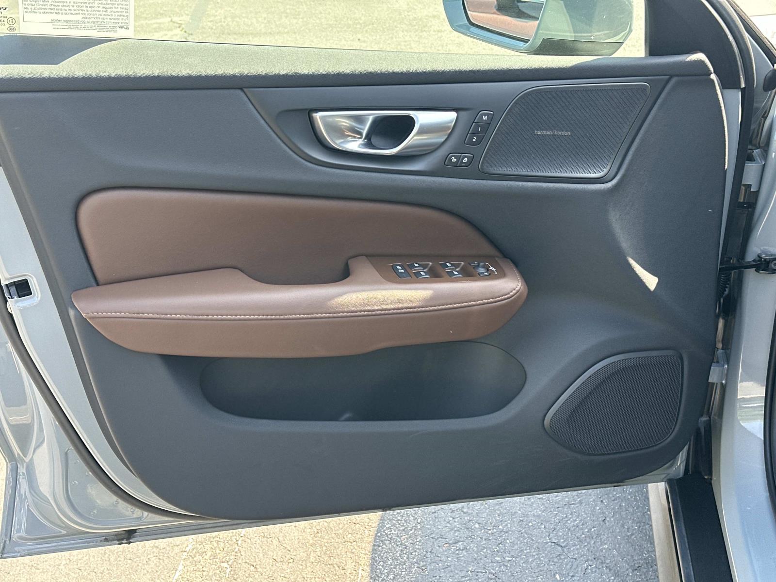 2026 Volvo V60 Cross Country Plus - Photo 15